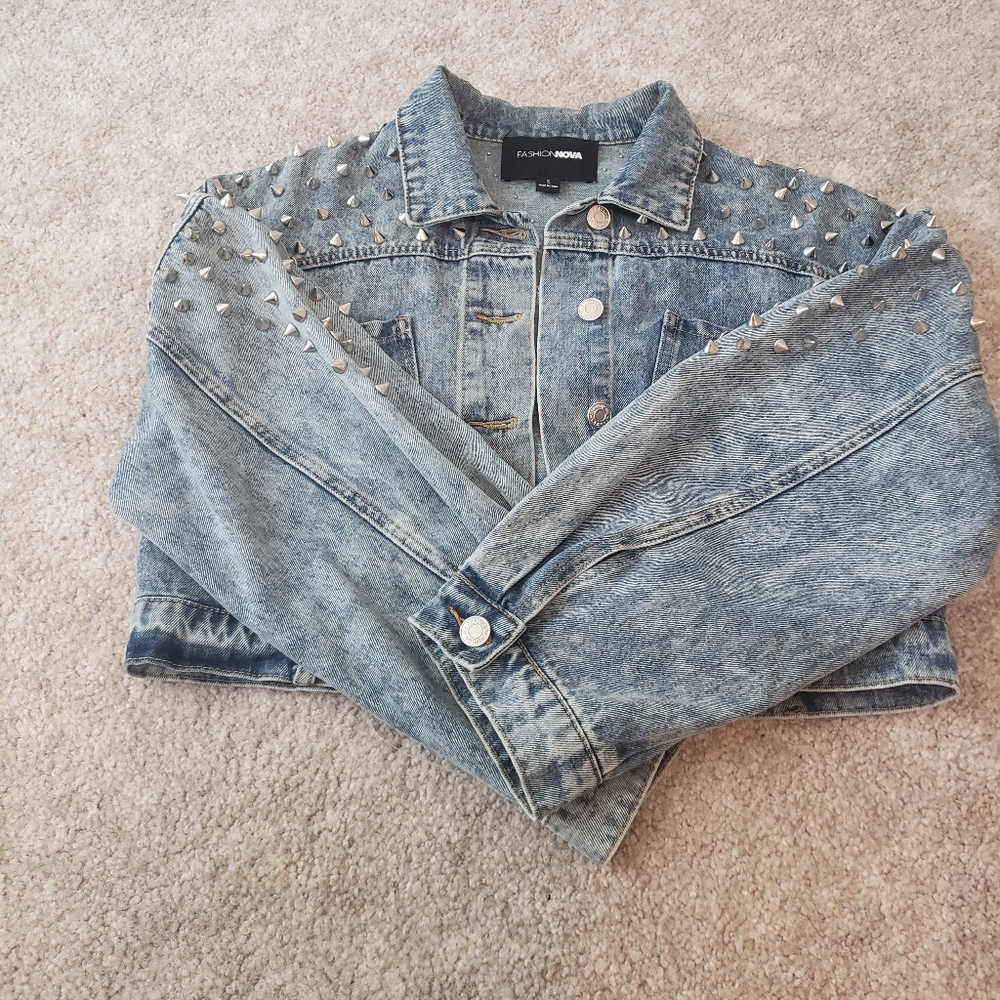 Jean jacket - Picture 2 of 7